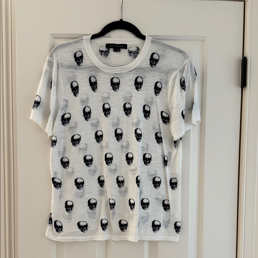 Skull Cashmere White Short-Sleeve Tee with Black Skull Print